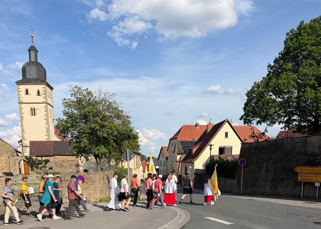 Absicherung Kreuzbergwallfahrer