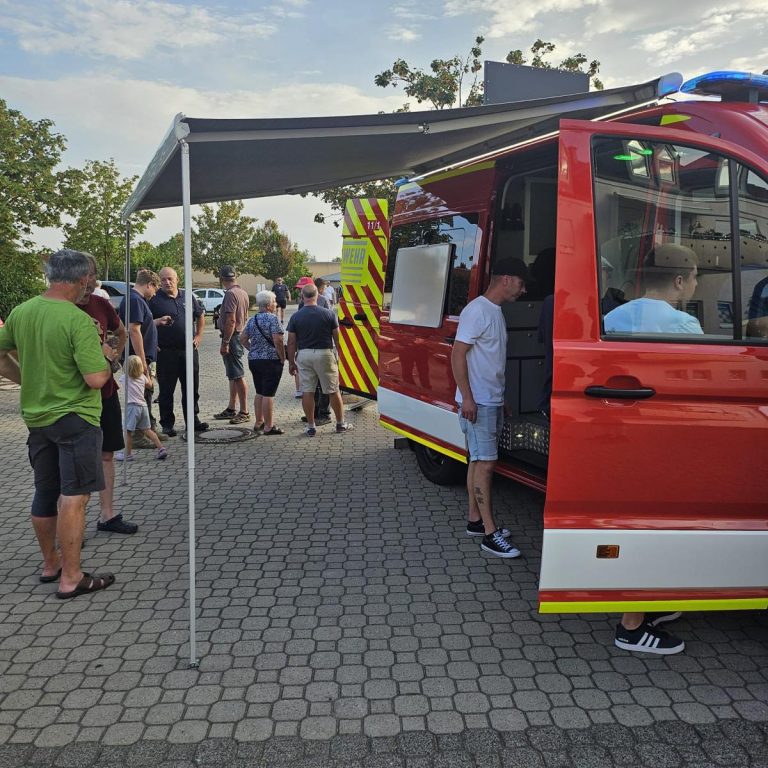 Neues Mehrzweckfahrzeug für die FF Euerbach
